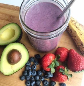 berry chia smoothie