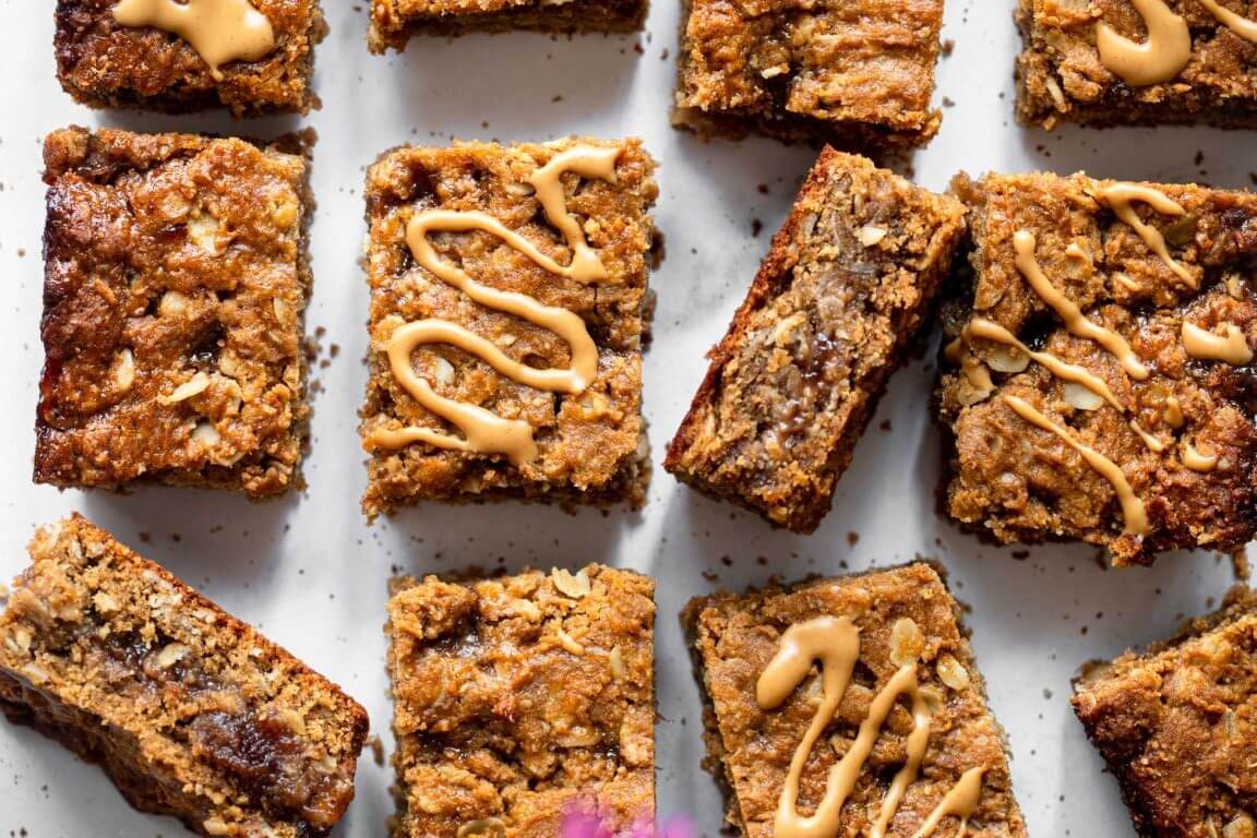 peanut butter and jelly kefir oatmeal bars